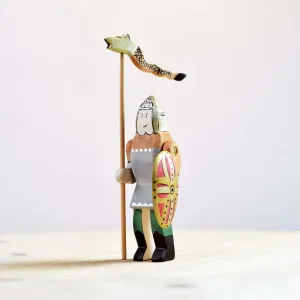 Bumbu Toys | Dacian Knight with Spear, Shield & Dragon Banner