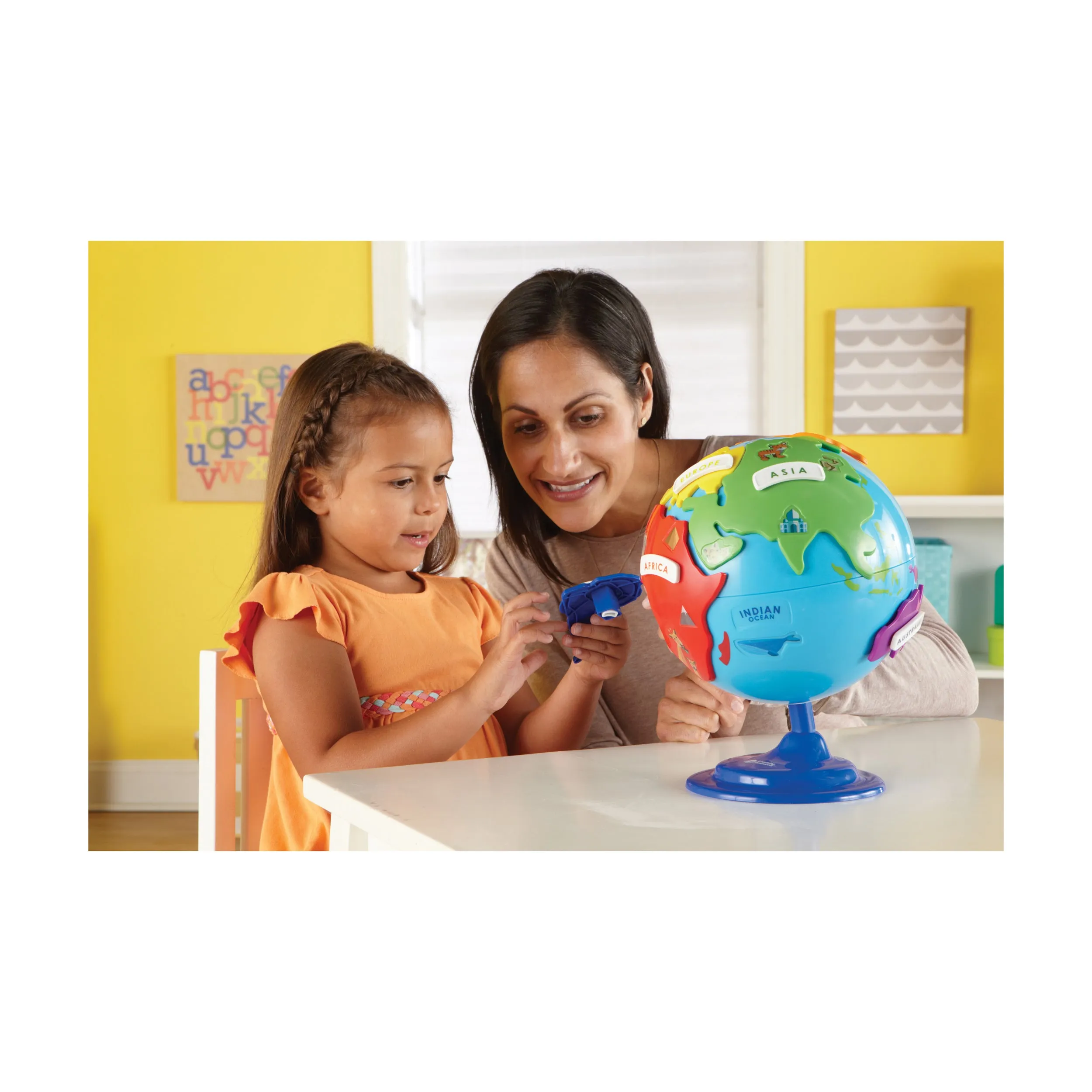 Learning Essentials Interactive Puzzle Globe - 14 Pieces - Educational Toy