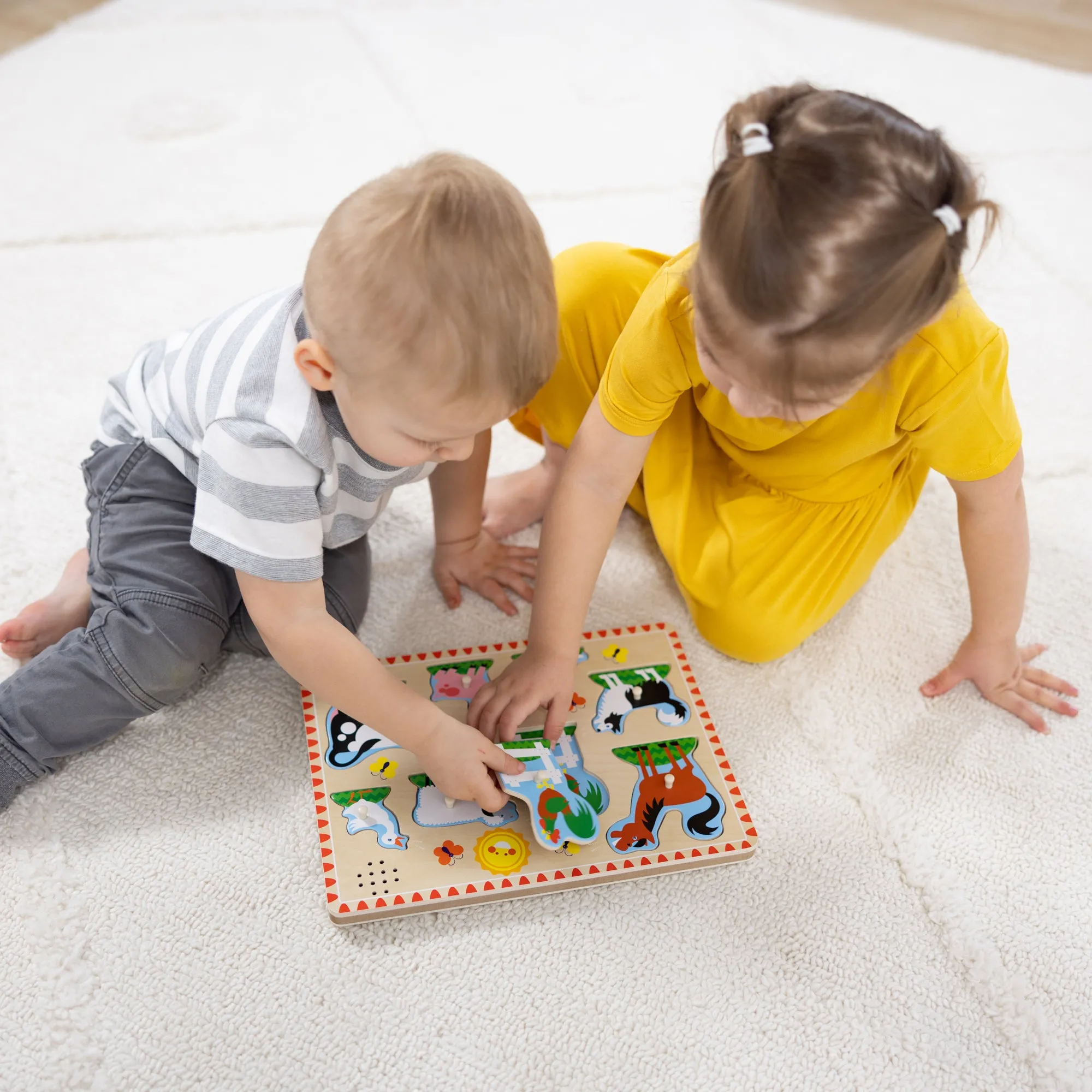 Melissa & Doug Farm Animals Sound Puzzle - 8-Piece Interactive Learning Toy